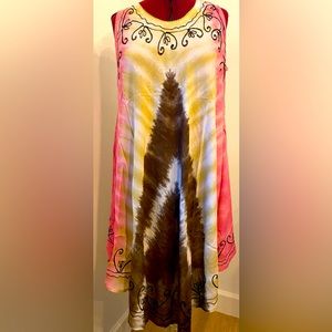 NWT True Rock Free Size Dress Tie Dye Embroidered Appliqued Crew Neck Point Hem